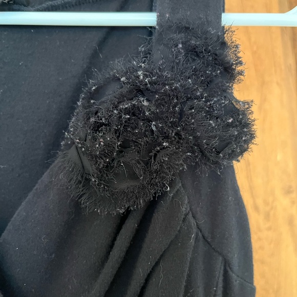 Black Express sleeveless top - Picture 2 of 4